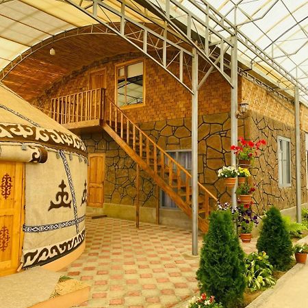 Guest House Amirhan Bokonbayevo Esterno foto